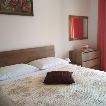 Lili Apartamento Rovinj Exterior foto